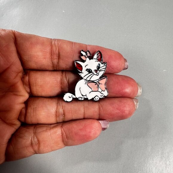 Marie Kitten Lapel Pin Cat Aristocat Pink Bow Bundle Accessories Jewelry Brooch - Picture 8 of 11